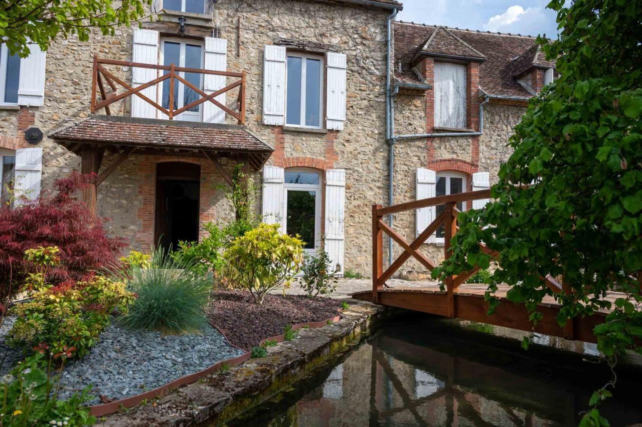 LE MOULIN DE CUTESSON Ô delà du M Bed and Breakfast Villenauxe Esterno foto
